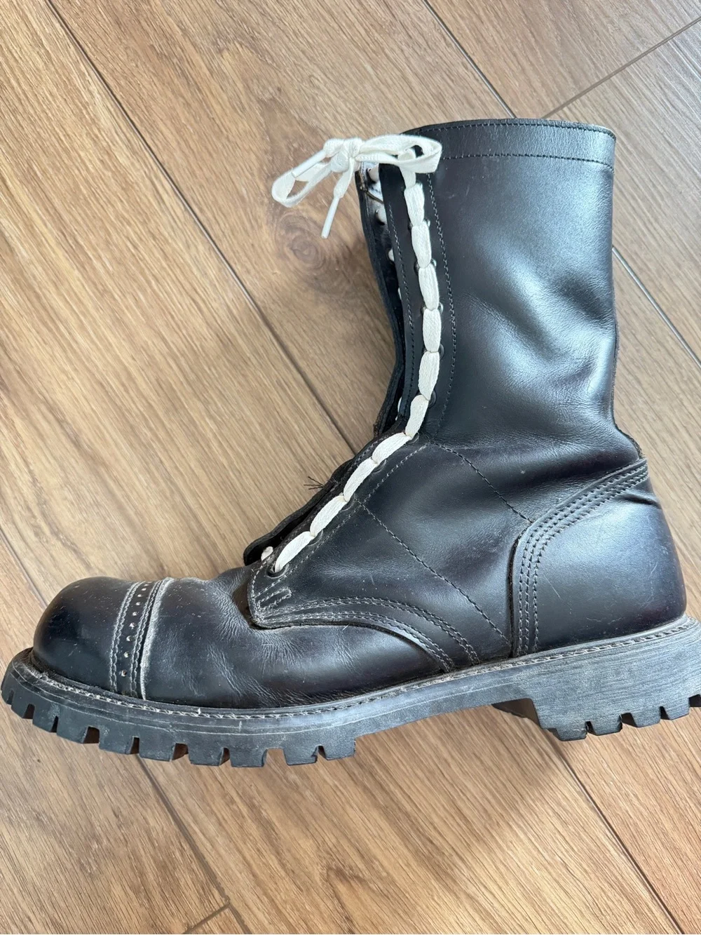 Matterhorn Men's Jump Boots Vintage 1990's Perforated Detail Punk Military